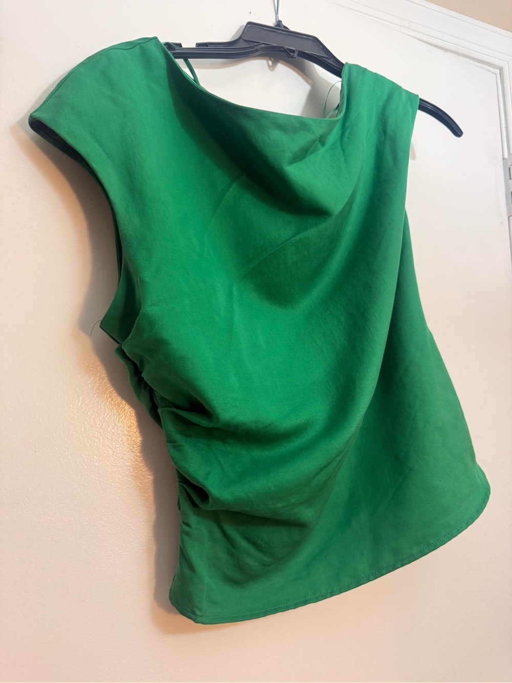 Zara sleeveless Green Asymmetric Ruched Women's Top size large - Picture 2 of 4